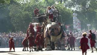 La course des chiens de Royal de luxe