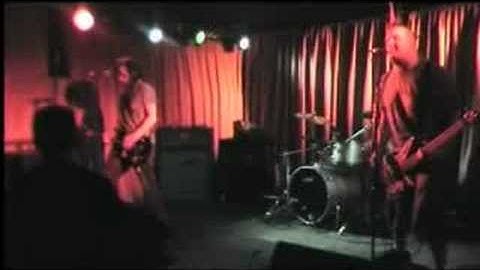 Floating roach - wizz kid (live)