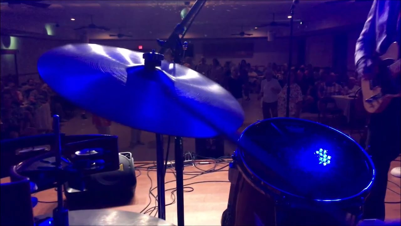 Johnny Rogers - Elvis Burning Love Live