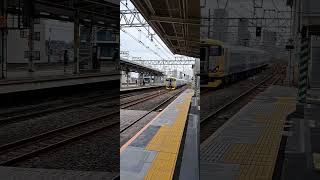 臨時特急新宿わかしおE257系500番台。