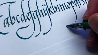 Full Alphabet written in Italic, Upper & Lowercase screenshot 3