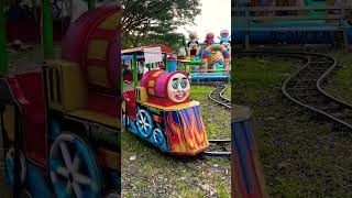 Download Lagu Kereta api Thomas odong odong melaju di rumah balon MP3