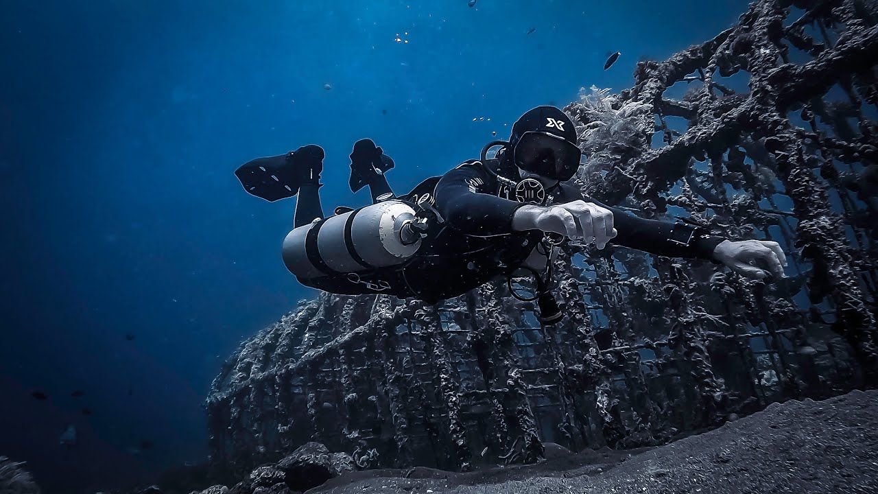 Sidemount Solo Diving on El Dorado’s Luca Sanctuary in Dauin, Philippines