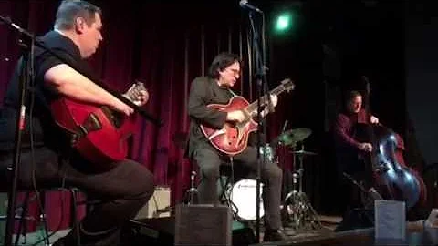 Sidewalk Strut - Steve Masakowski
