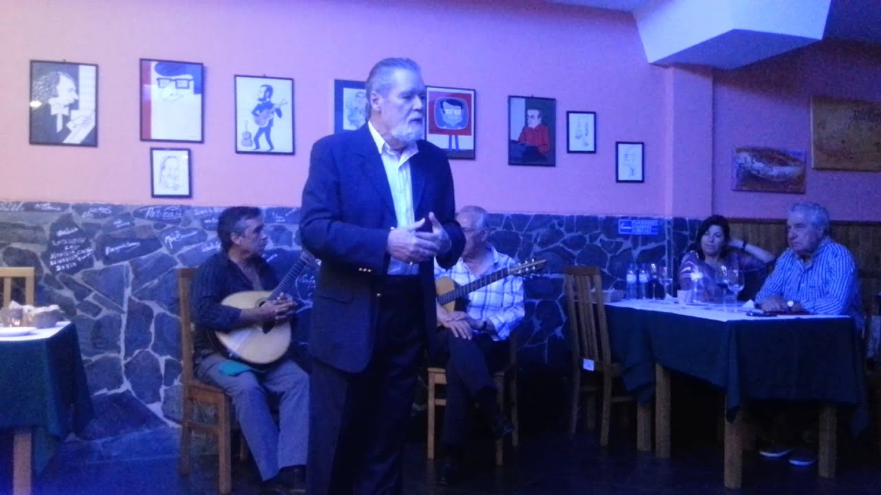 Noite de fados no restaurante Lusitano em Lisboa com RODRIGO