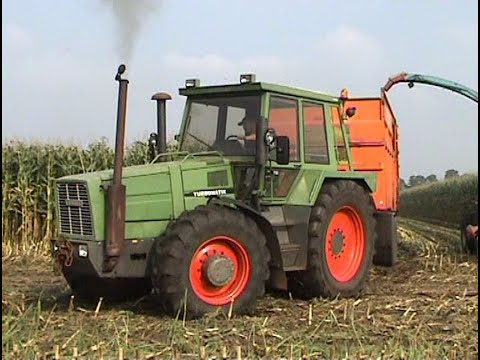 Maïs 2005 Van der Schans met o.a. Mengele Mammut 6800,Fendt 626,             5 asser Magirus-Deutz