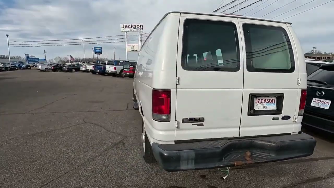 lUsed 2011 Ford Econoline Cargo Van E-250 Recreationa Van For Sale In St. Paul, MN