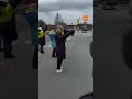 Зустрічають автобуси зі звільненими з полону / hromadske