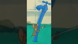 When your friend does a cool trick and you try to copy them | Tom & Jerry | @wbkids​