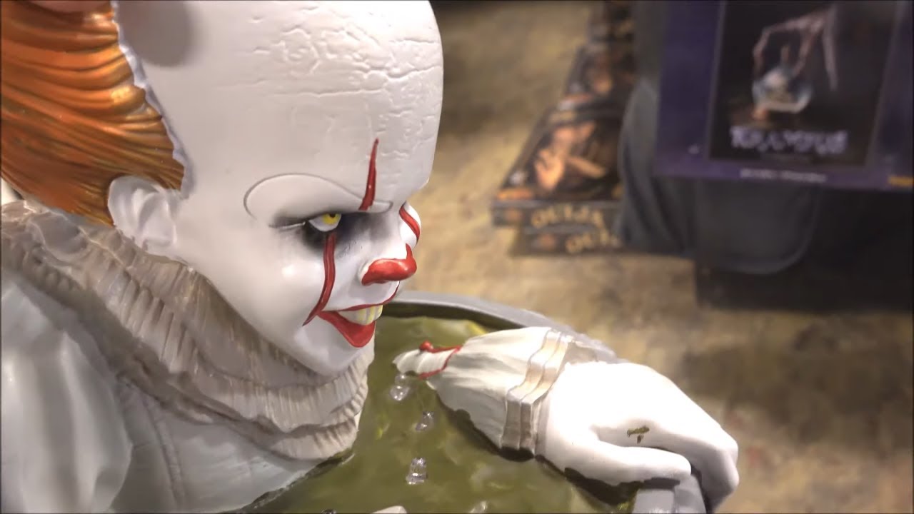 Spirit Halloween Clearance Haul Store #1 - What Did I Find???