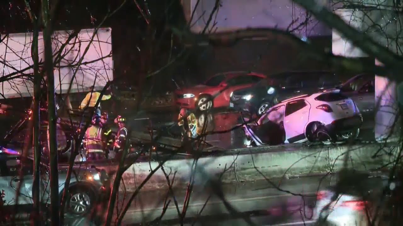 Police: Wrong-way driver causes crash on Interstate 95 in Providence ...