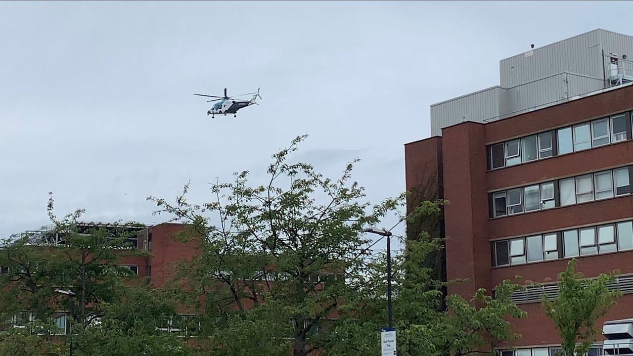 Helicopter Landing on hospital rooftop 🚁 YouTube