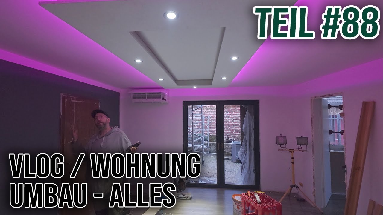 Tür einstellen, Große Deckenleuchte fertig machen und verbauen, Sockelleisten verbauen