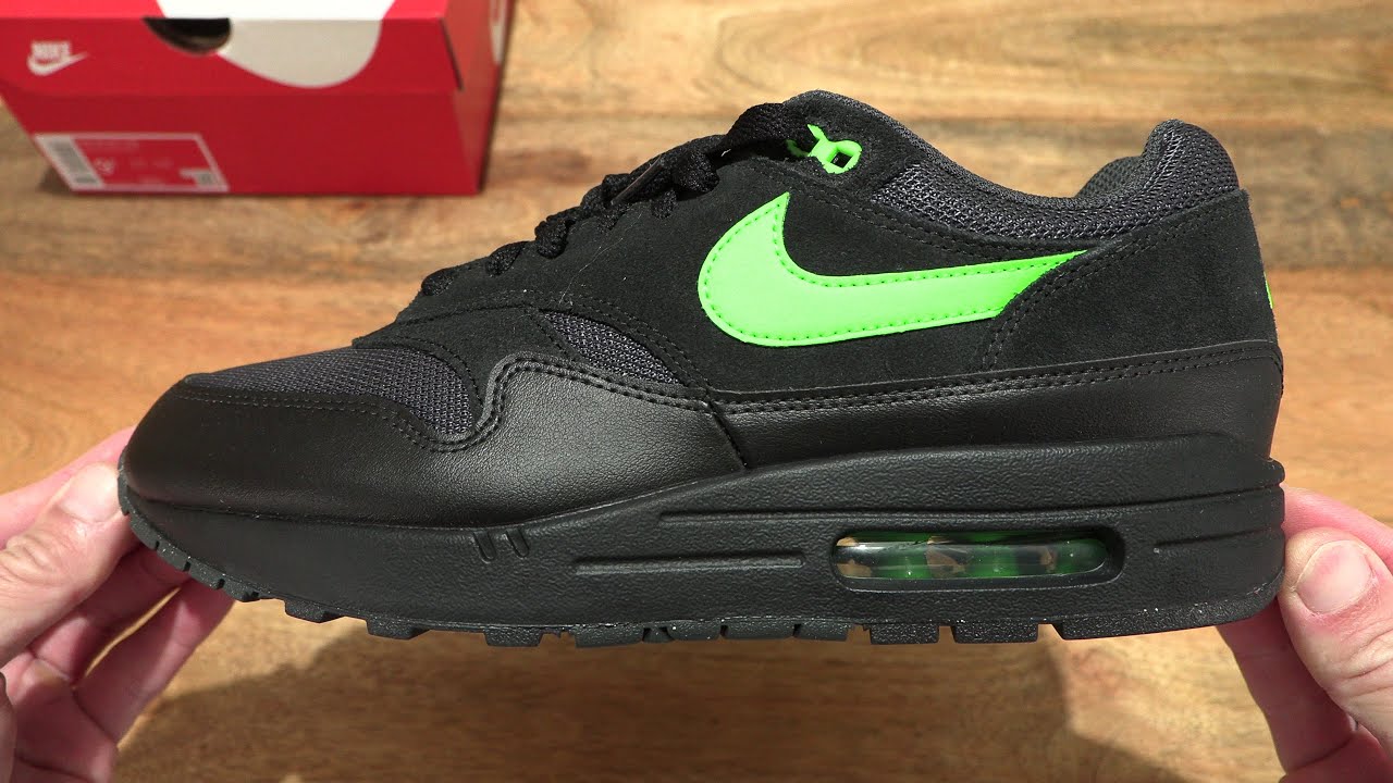Nike Air Max 1 Essential - YouTube