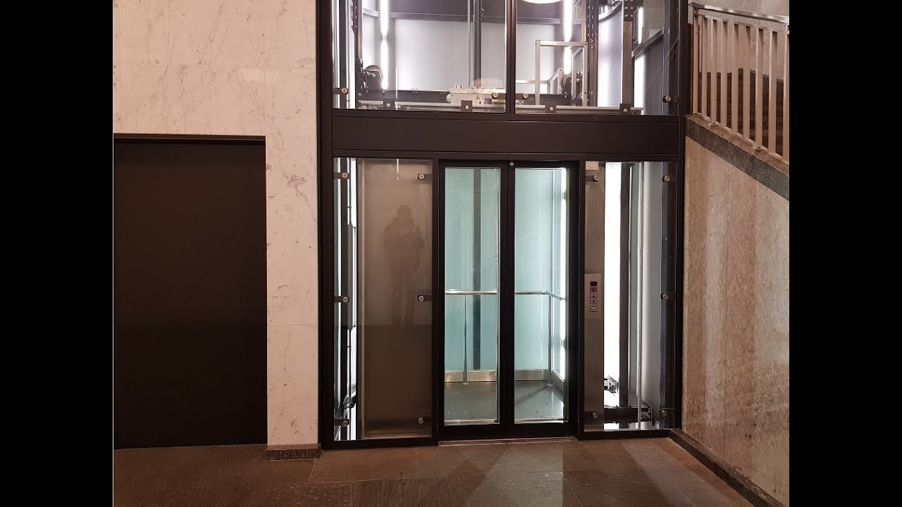 Aufzug Schindler @Bahnhofplatz 9, 8001 Zürich, Schweiz