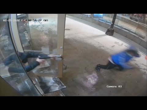 Would-Be Thief Confronted By Man With Gun At Jewelers Row Store