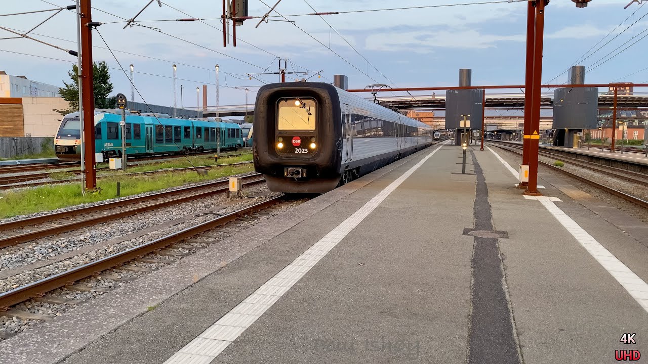 DSB Trains ER 2023 and MFA 5042 Odense Railway Station 🇩🇰