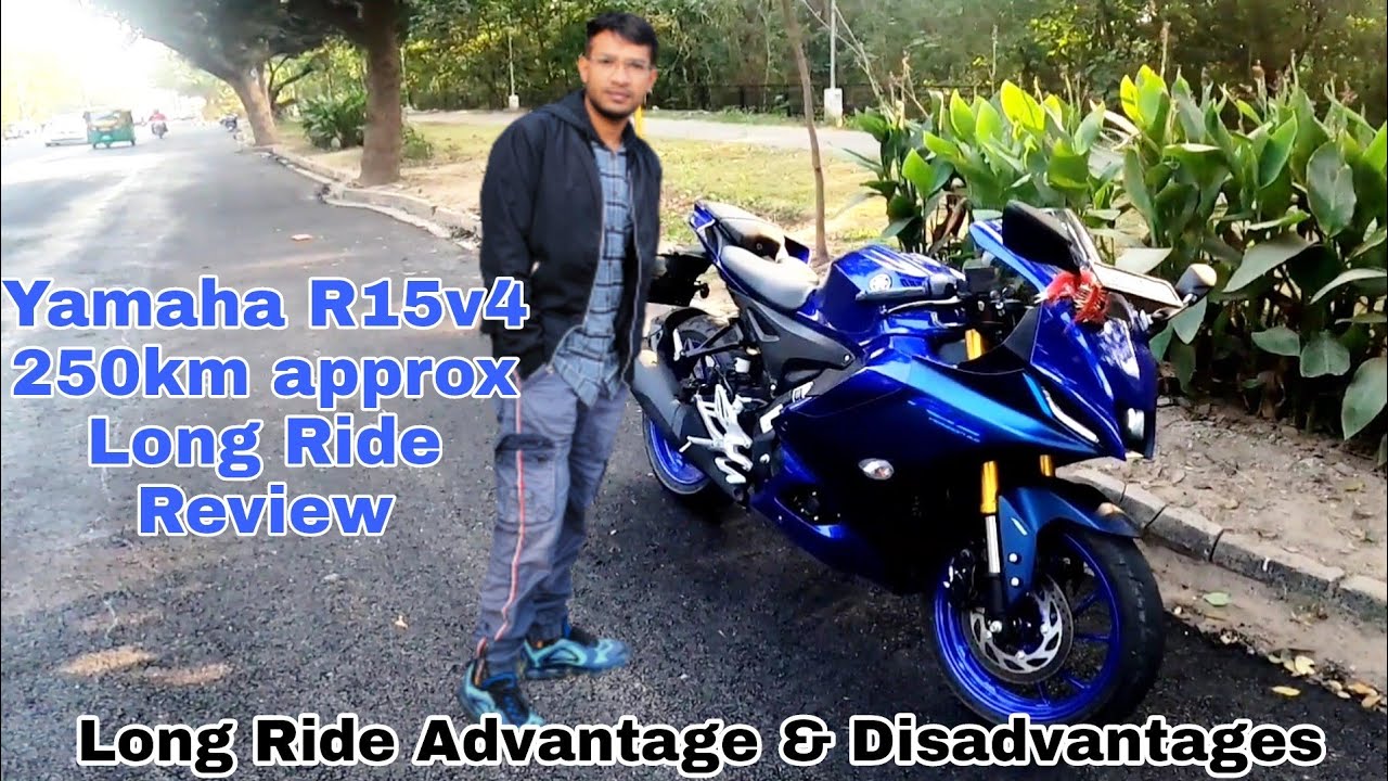 r15 new model kitne ki hai