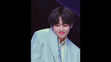 Kim Taehyung V focus boy with luv