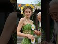 🌿 纯手工打造！竹编鲜花裙，才是真正的绿色时尚！(Purely Handmade! Bamboo Flower Dress Is Real Sustainable Fashion!)#shorts