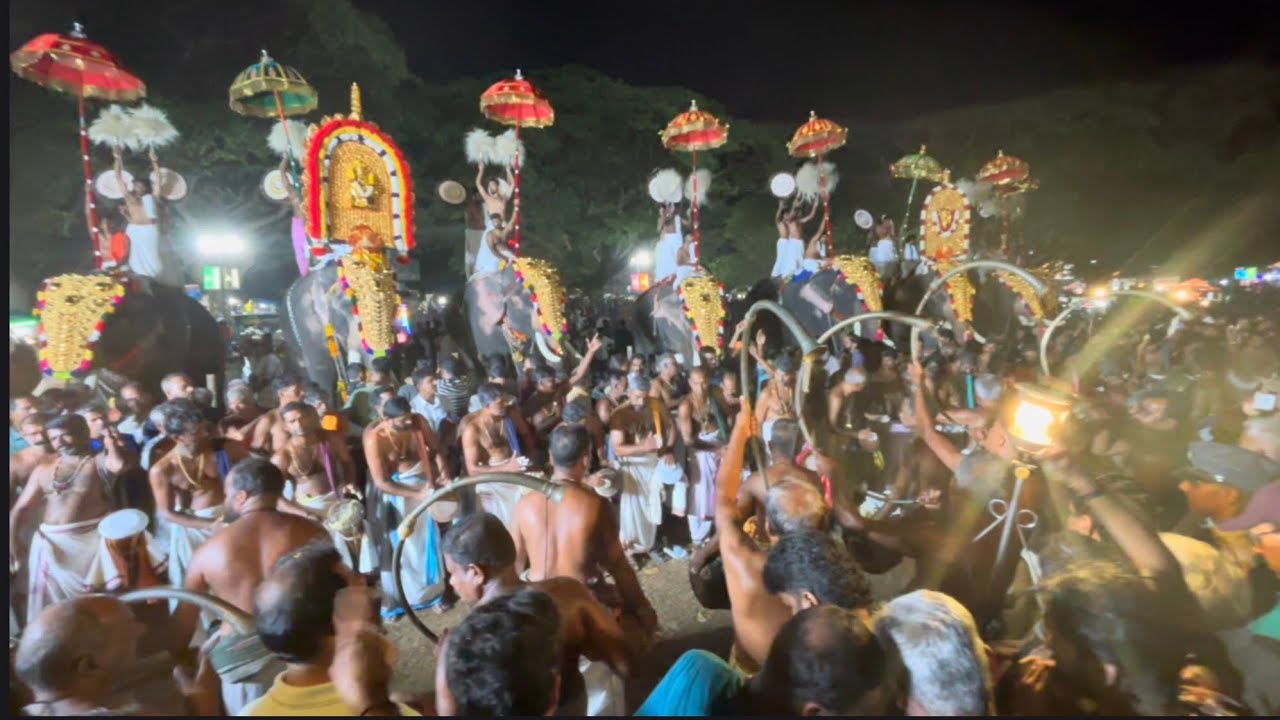 കോട്ടമൈതാനം ഉത്സവപ്പറമ്പാക്കിയ മണപ്പുള്ളിക്കാവ് വേല #pooram #palakkad #panchavadyam #vela #elephant 