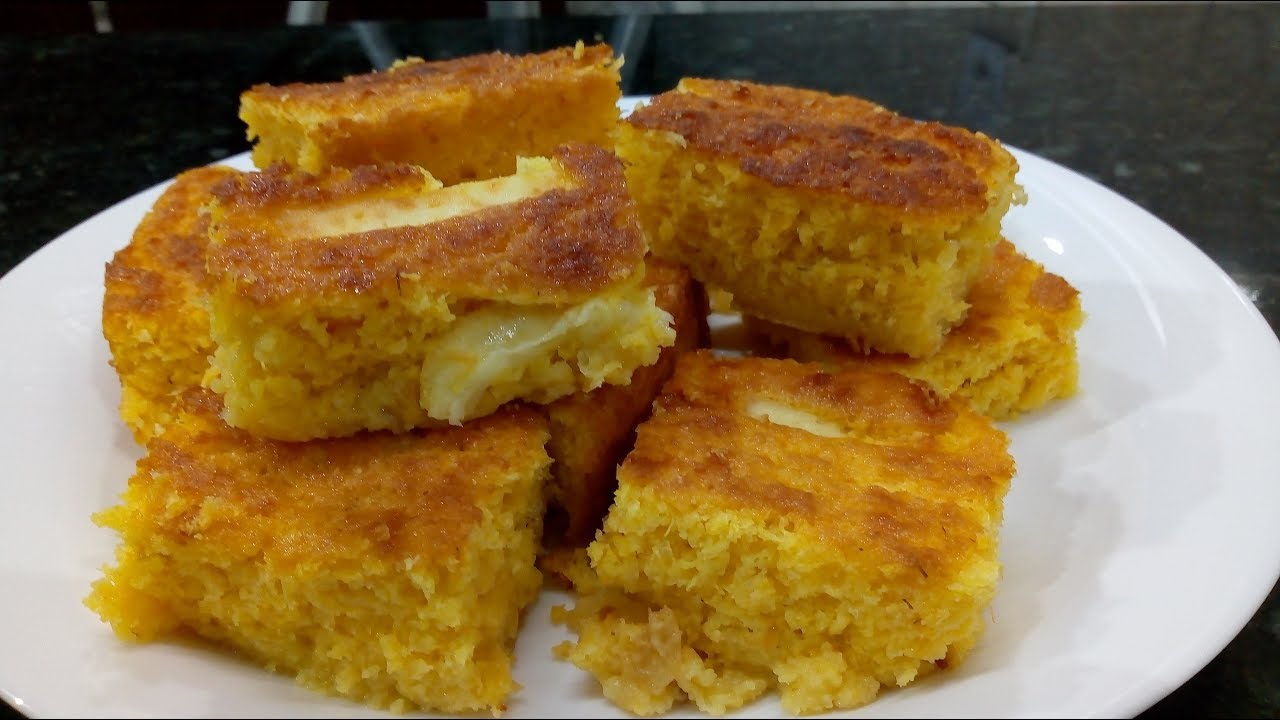 Bolo de milho com queijo