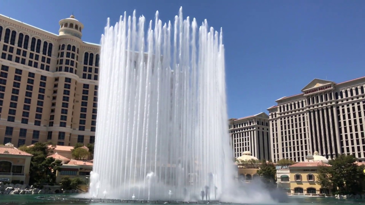 Fountains of Bellagio This Kiss (day) YouTube