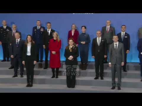 Video: Aleanca ushtarako-politike e NATO-s: lista e vendeve