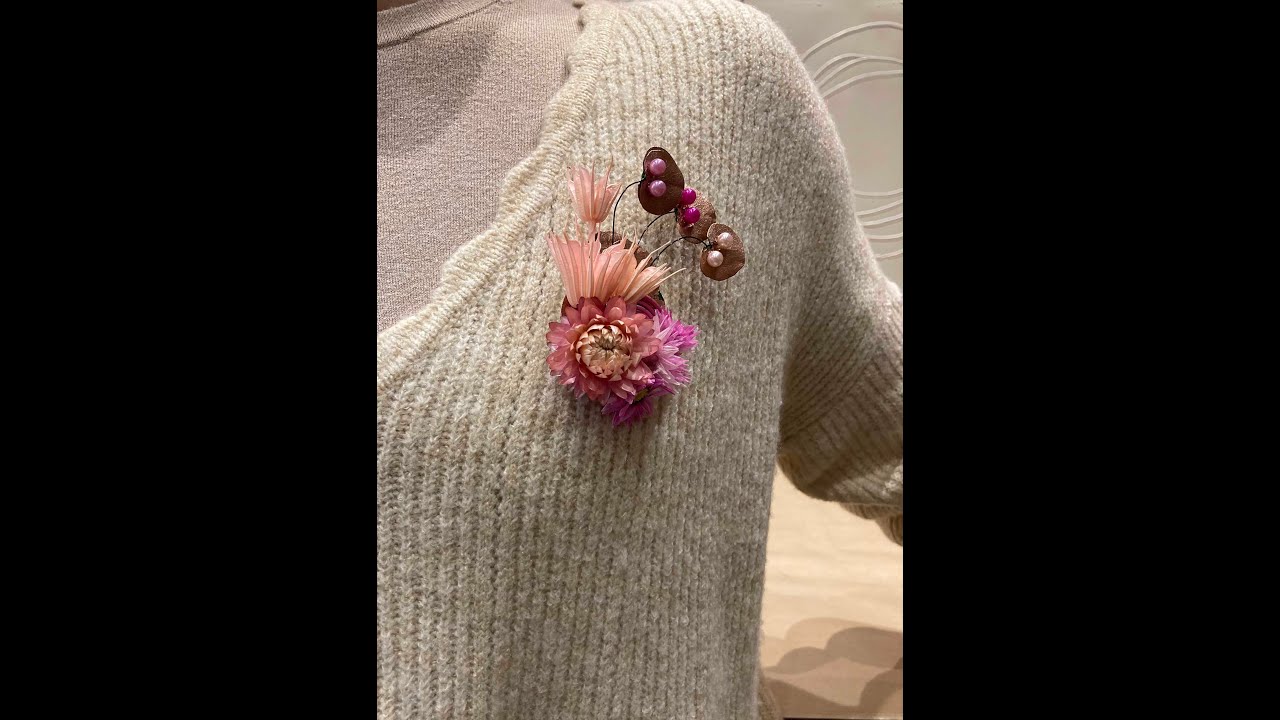 Broche Ancienne Milion Solis 5cm - Fleurs Séchées Sous Résine - Vintage Espagne