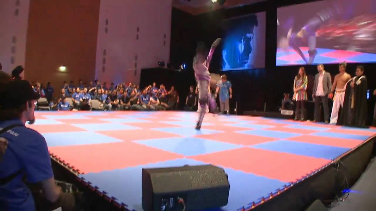 Street Fighter vs Tekken - Gamescom 2010 Event