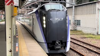 E353系ﾓﾄS103編成が特急あずさ38号として相模湖駅を通過するシーン（38M）2022.9.25