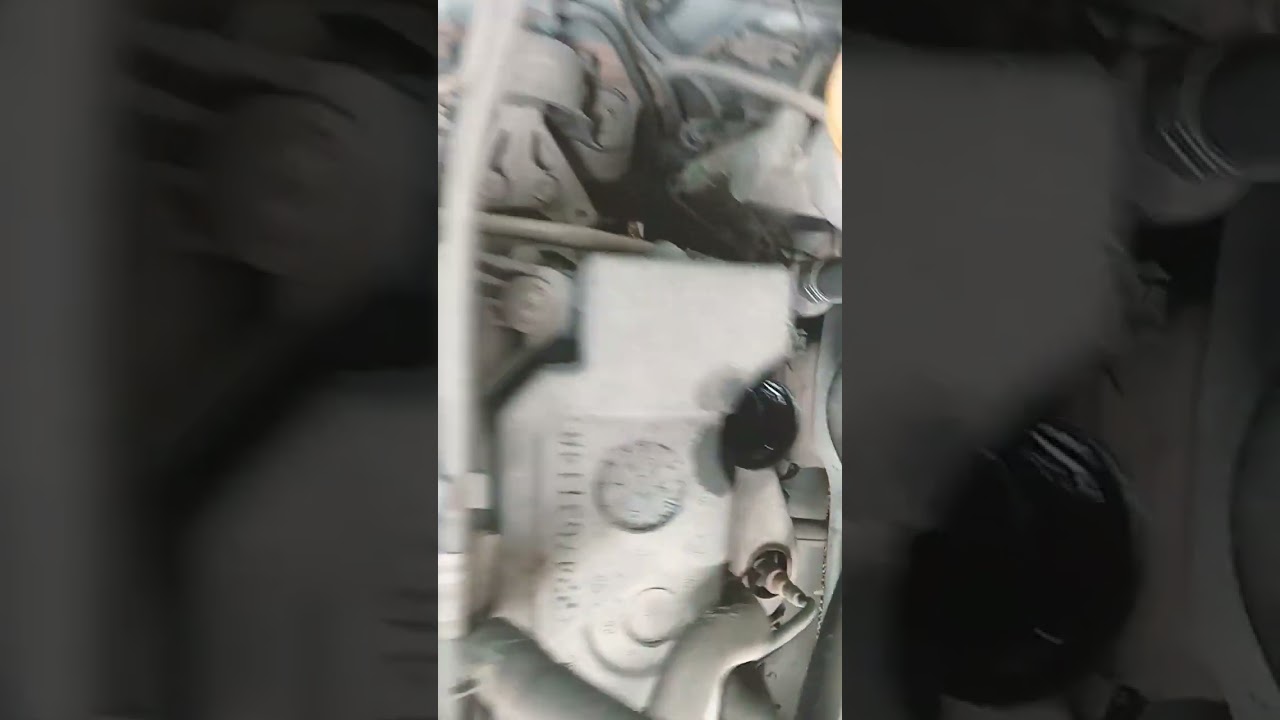 RENAULT KWID.  ENGINE noise