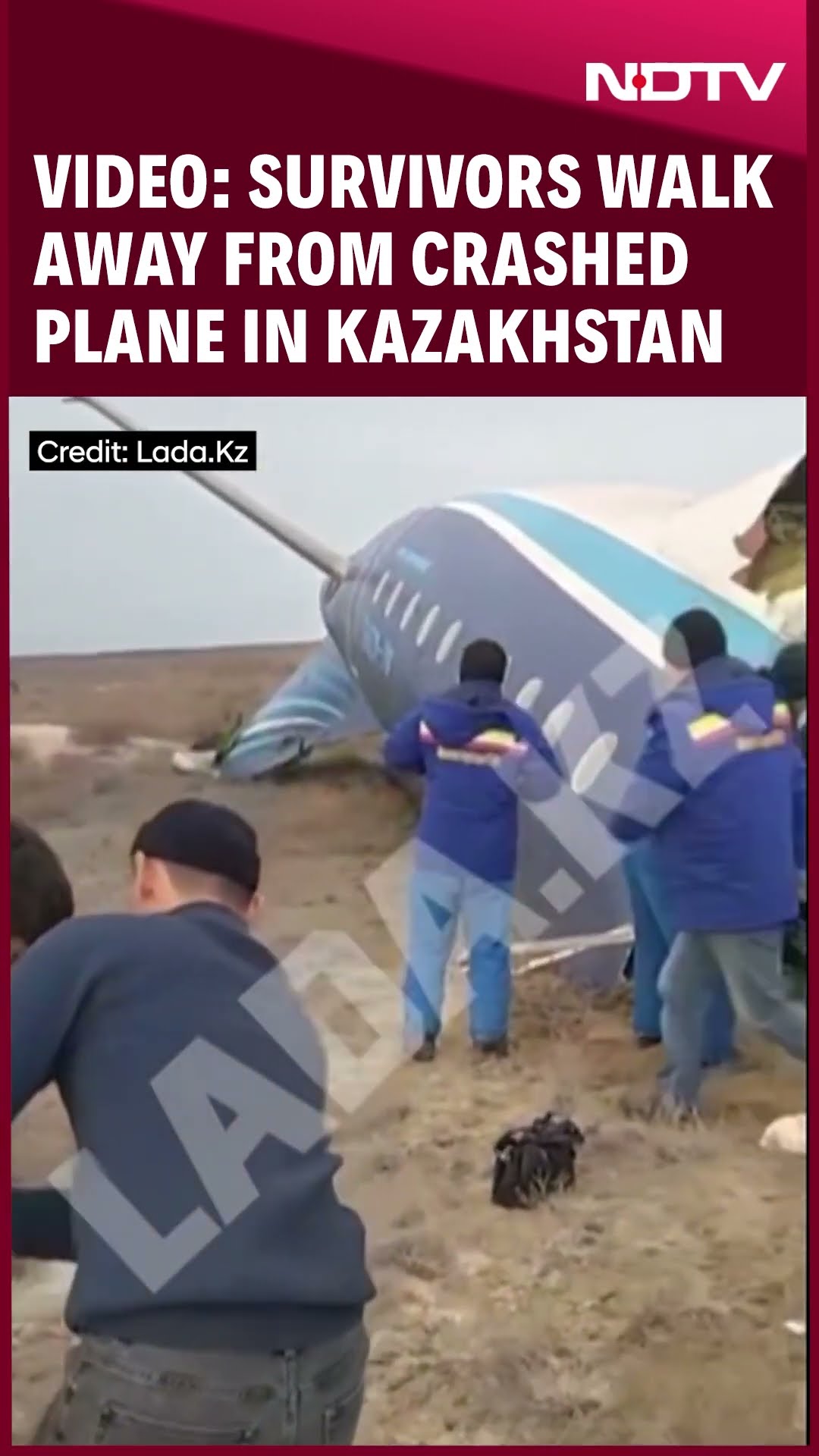 Kazakhstan Plane Crash  | Video Showed Survivors Walking Away From The Crashed Plane In Kazakhstan