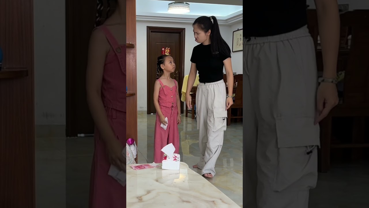 I suspect that the father and daughter colluded beforehand