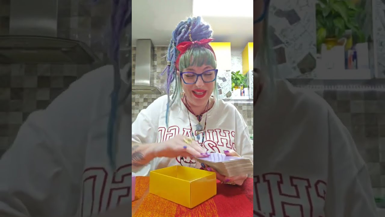 את מגנט של אור 💫 וגם לטפילים אנרגטיים❗️ נא להתנהג בהתאם 👑💜💪