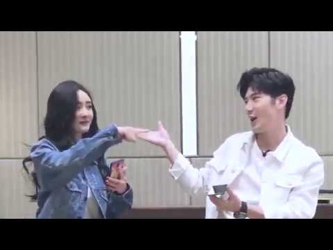 杨幂和刘芮麟清唱《野狼disco》