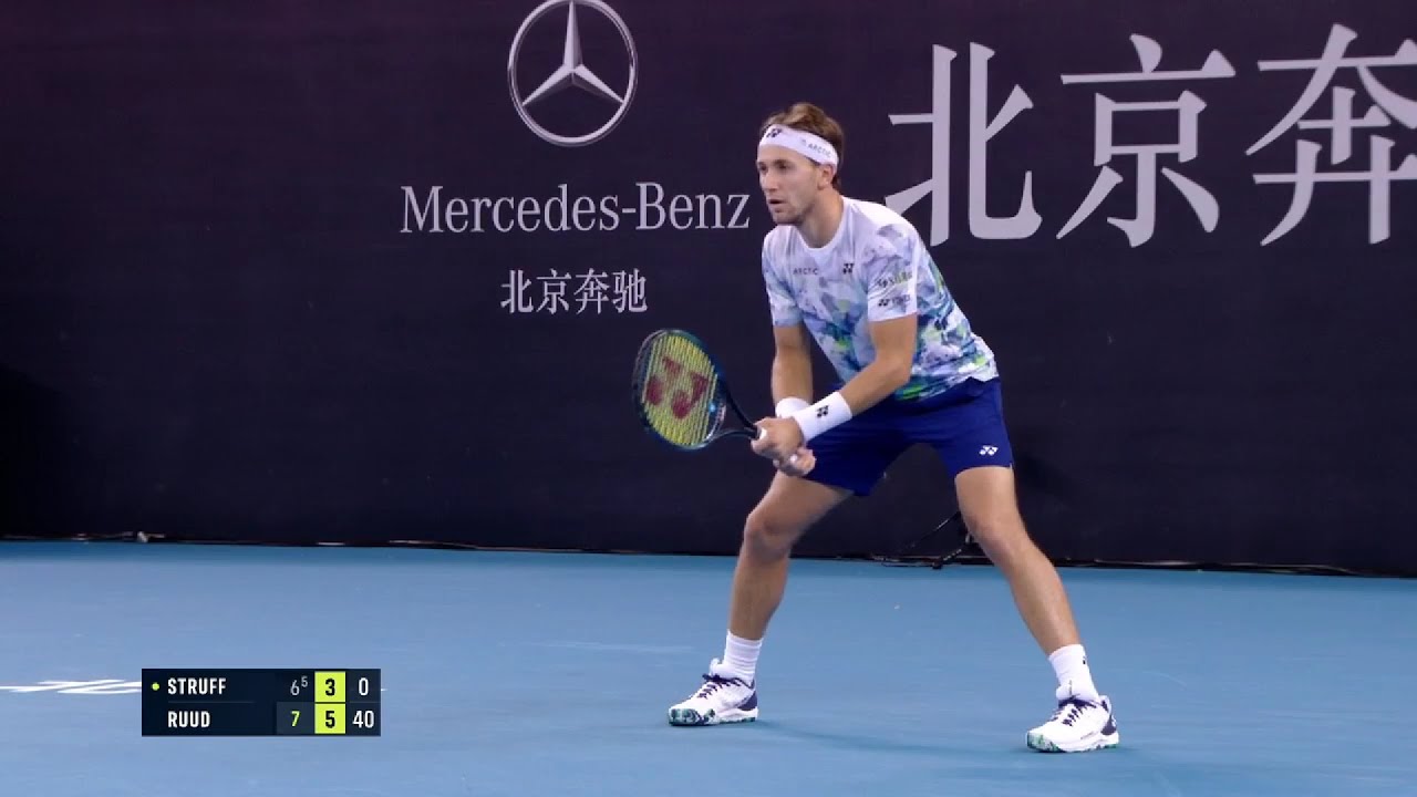 Jan-Lennard Struff jumps up to #32 (up 33 positions) in live rank