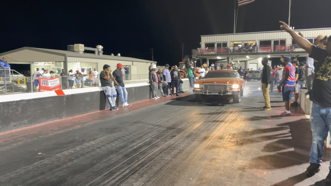 Big Rim Caprice VS Nitrous C7 w/ Radials