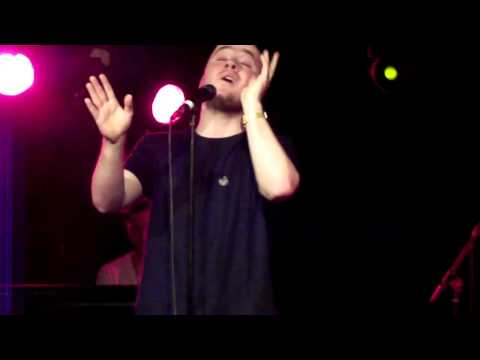 Maverick Sabre - I Dont See The Sun - Live The Arches Glasgow 01.03.2012