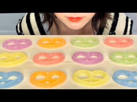 【ASMR】【咀嚼音】グミッツェルを食べる音♪ -eating sound- 씹는 소리