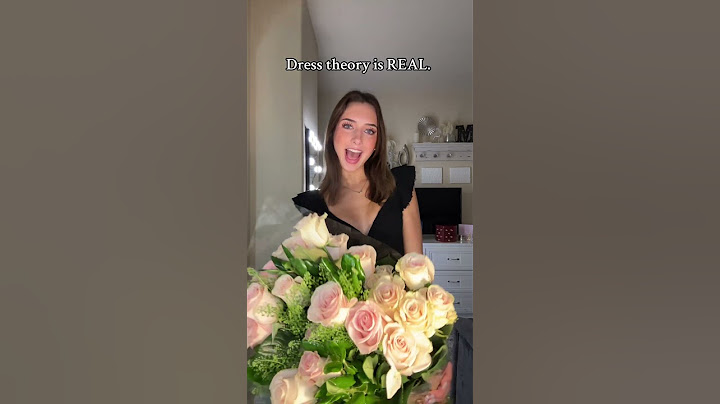 Always wear a dress on the first date TRUST ME. #cute #flowers #date