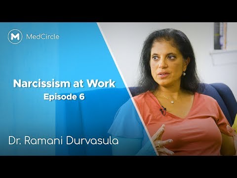 Is Your Boss Narcissistic? [Signs of Narcissism at Work]