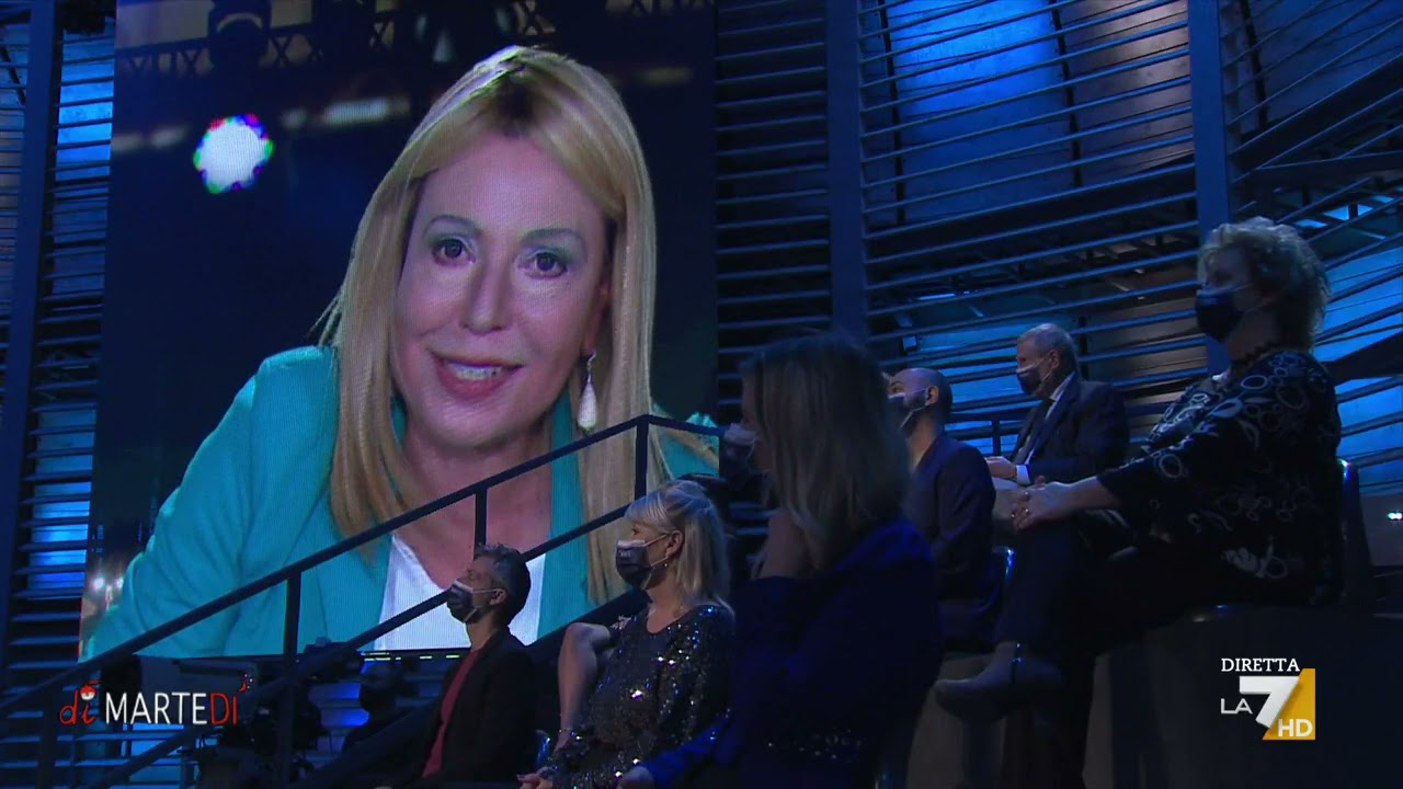 Sabina Guzzanti è Giorgia Meloni: 