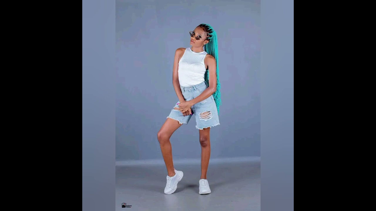 Kathy G- #Auxu-e #Ai 