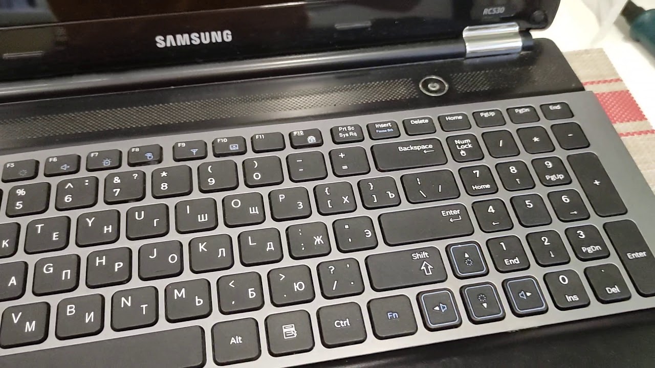 Быстрый ремонт залитой клавиатуры ноутбука Samsung - YouTube