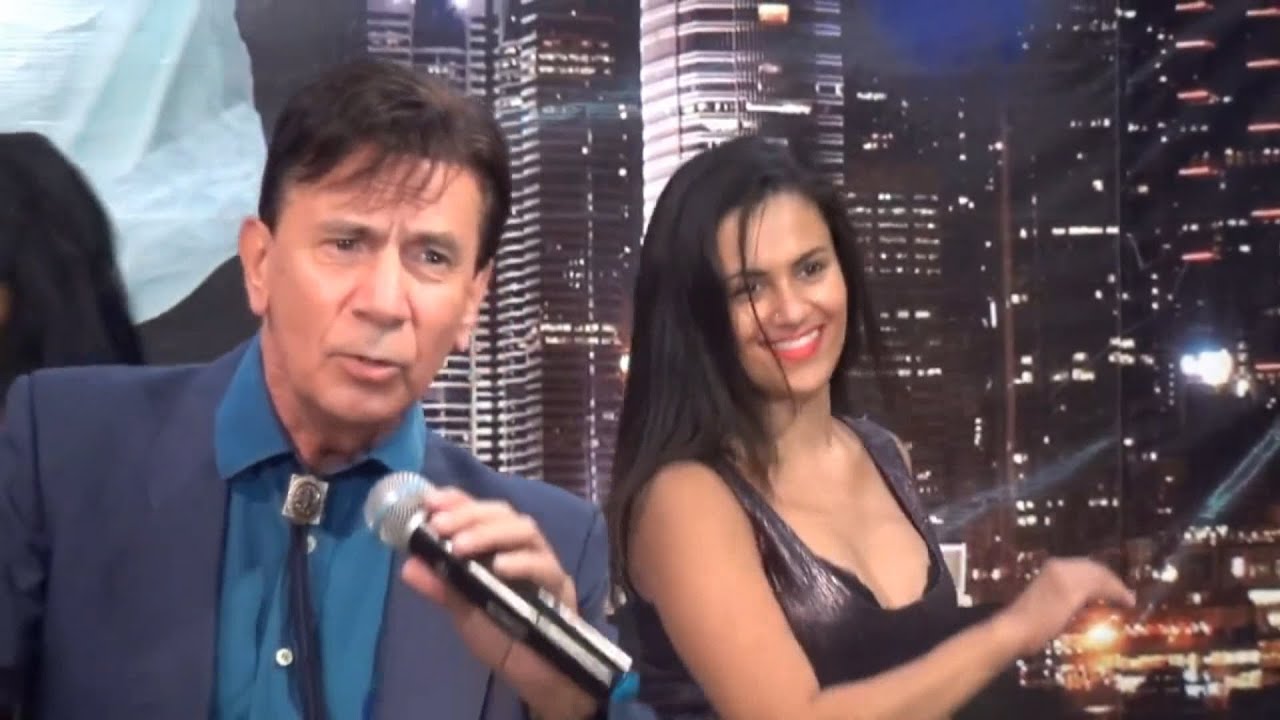 João Viola - A RUA EM QUE VOCÊ MORAVA (The Street you lived on)