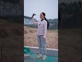 农村的老人对于农村建房的执念很深 有房子才有根 所以我努力了一年把房子给她起了 我这女儿还算争气吧 乡村生活家 农村的老人对于农村建房的执念很深 有房子才有根 所以我努力了一年把房子给她起了 我这女儿还算争气吧 乡村生活家