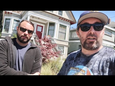 East Bay California Punk Music Tour at Metallica Mansion - Green Day Longview Apartment & AFI House