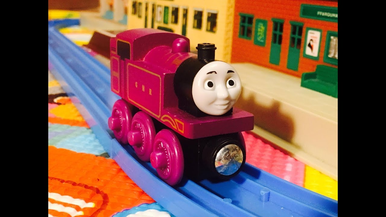 FisherPrice Thomas & Friends Wooden Railway Ryan 02835 YouTube