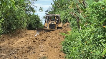 The Process of Improving Durable Plantation Roads with the D6R XL Bulldozer